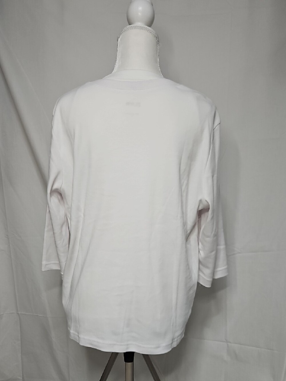 Blair White Long Sleeve Relaxed Crewneck Top - Picture 5 of 7